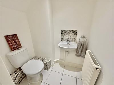 Cloakroom (WC)